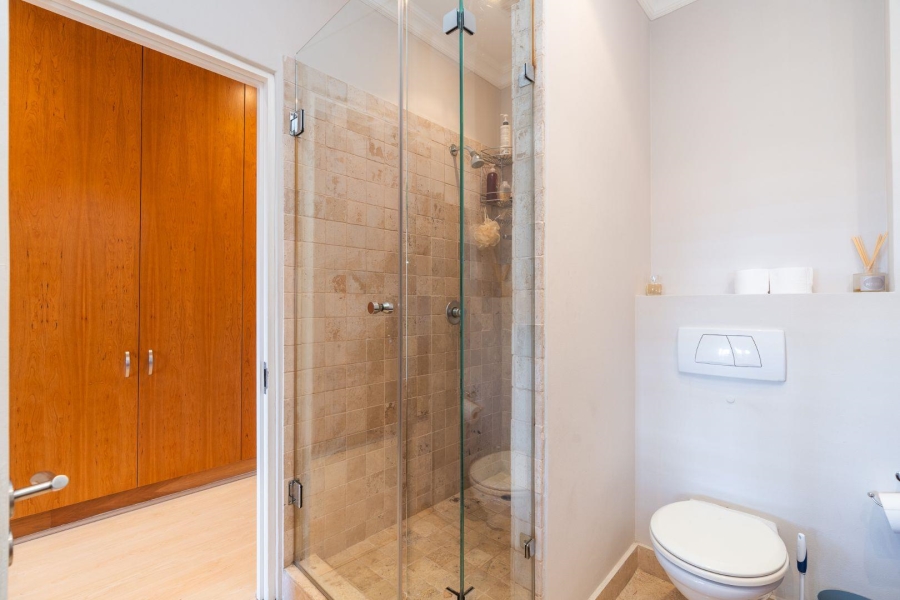 2 Bedroom Property for Sale in Mouille Point Western Cape